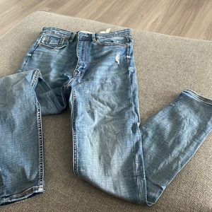 USED DENIM WOMEN SIZE 8